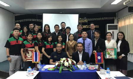 ຄະນະນິຕິສາດ ແລະ ລັດຖະສາດ ຕ້ອນຮັບຄະນະຜູ້ແທນ