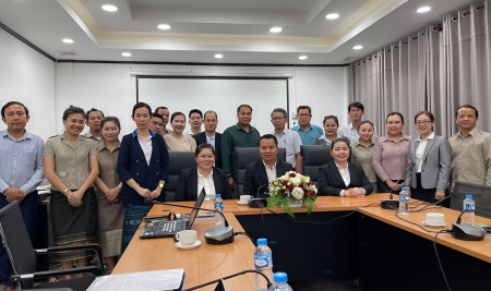 ກອງປະຊຸມຝຶກອົບຮົມກ່ຽວກັບການຈັດການຮຽນ-ການສອນແບບເອເລັກໂຕຣນິກ (E- learning )
